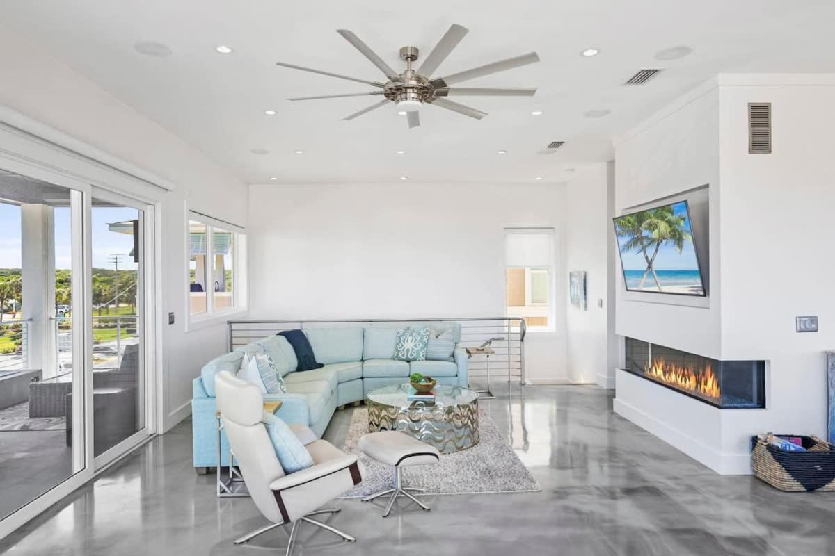 Ocean Views Sunrises And Sunsets Sparkling Pool And Steps To Holiday home St. Augustine