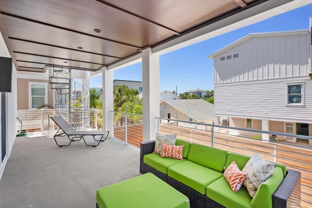 Ocean Views Sunrises And Sunsets Sparkling Pool And Steps To