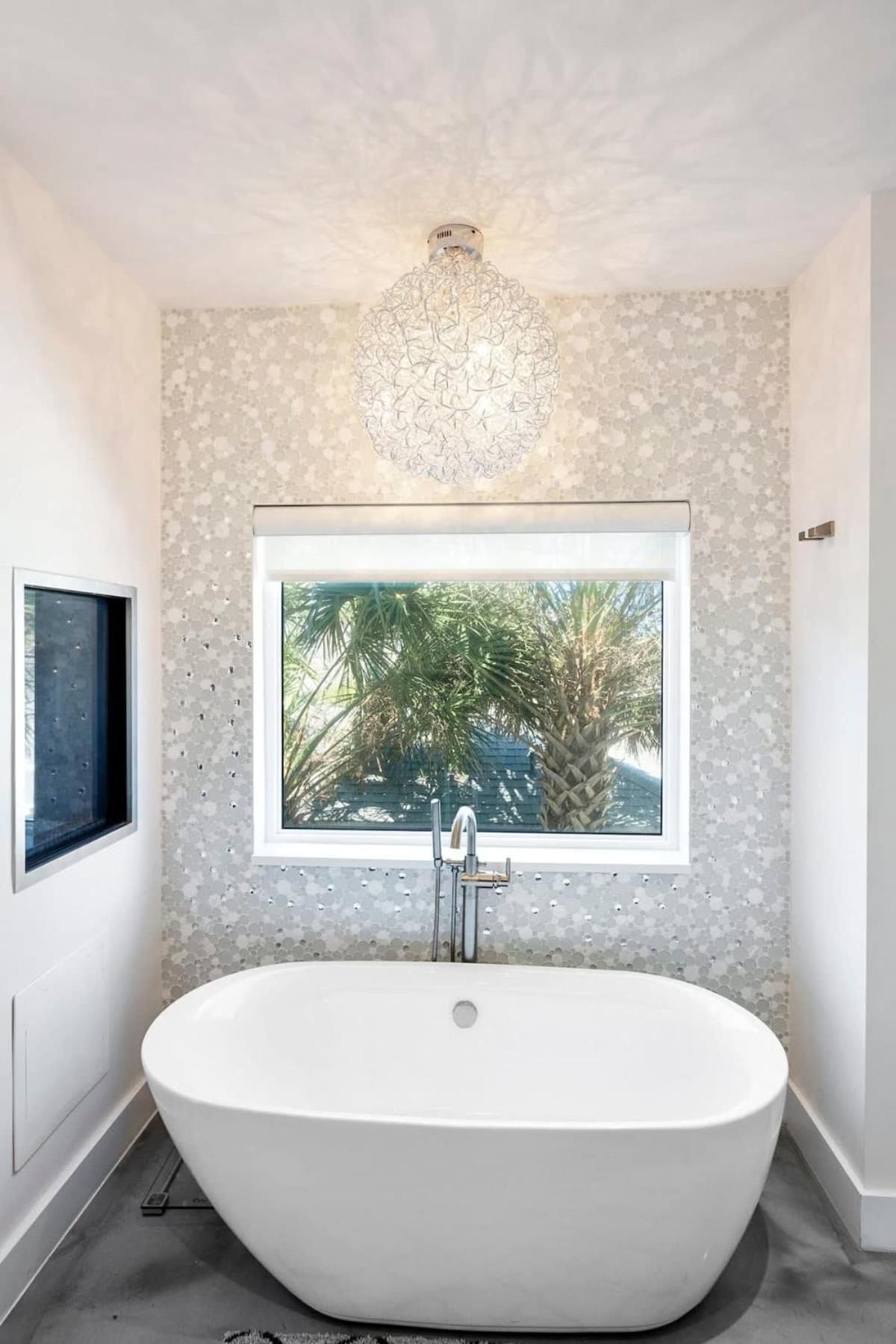 Ocean Views Sunrises And Sunsets Sparkling Pool And Steps To * St. Augustine