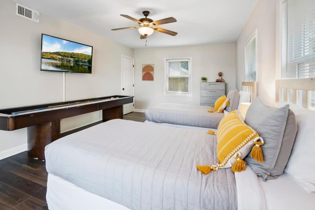 Rave Reviews For Waterway Views Comfy Beds Bring Your Boat Holiday home