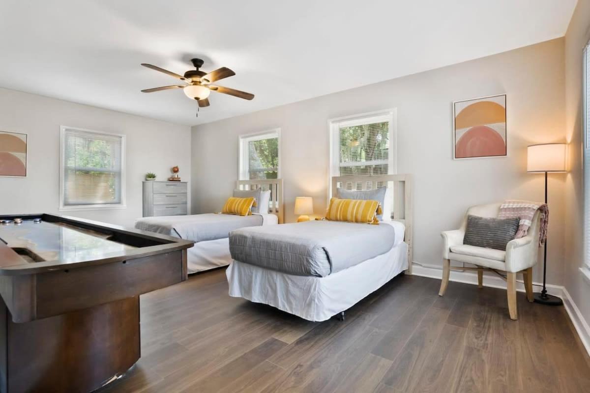 Holiday home Rave Reviews For Waterway Views Comfy Beds Bring Your Boat