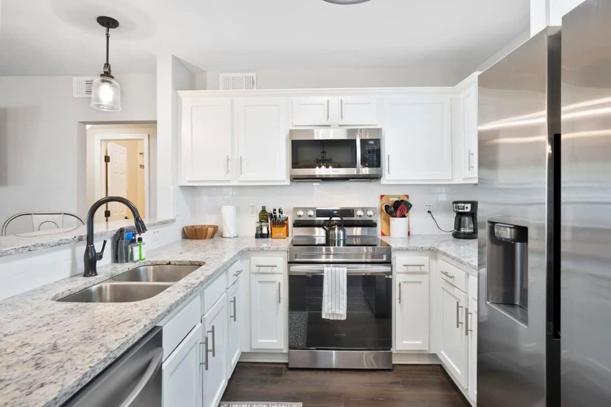 Rave Reviews For Waterway Views Comfy Beds Bring Your Boat Holiday home *