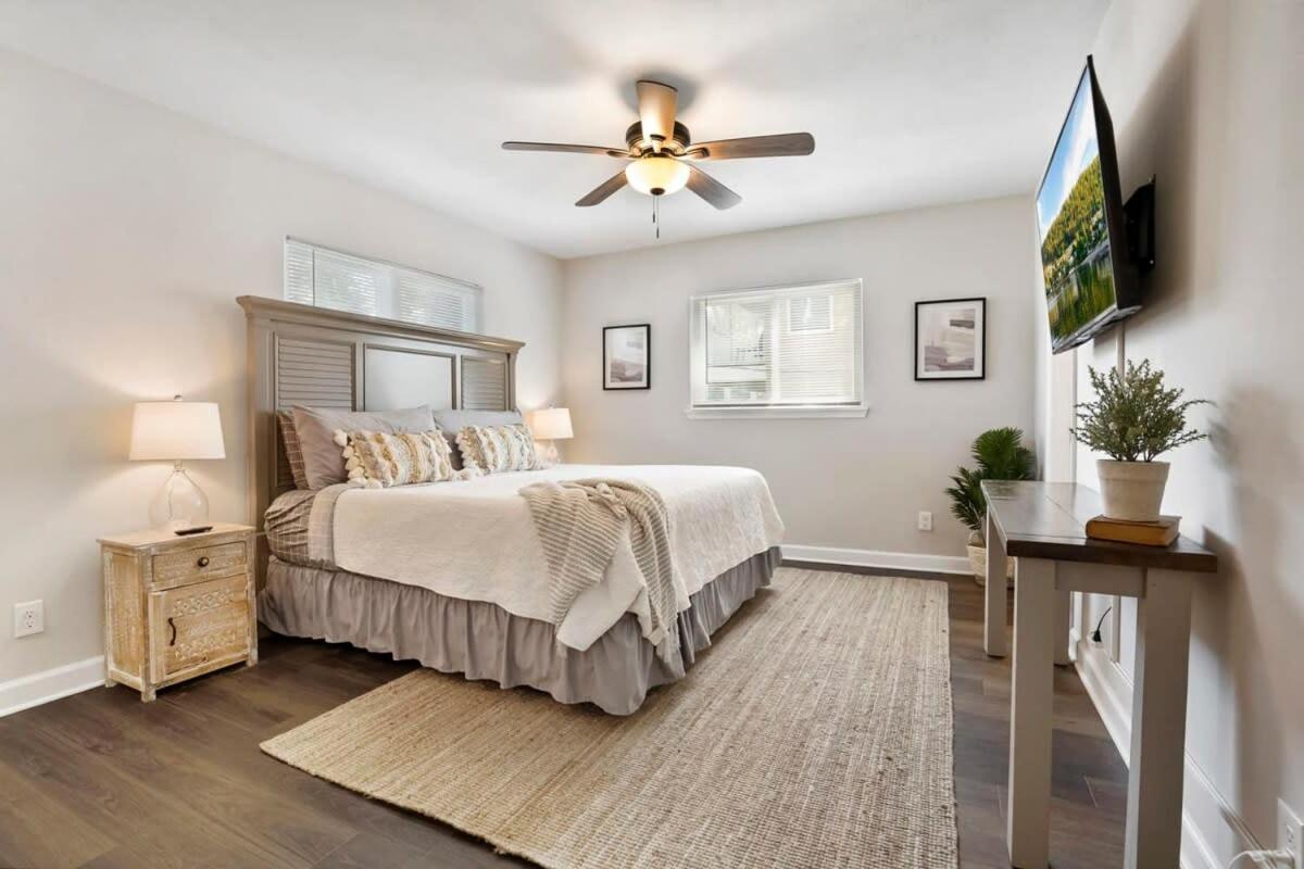 Holiday home Rave Reviews For Waterway Views Comfy Beds Bring Your Boat