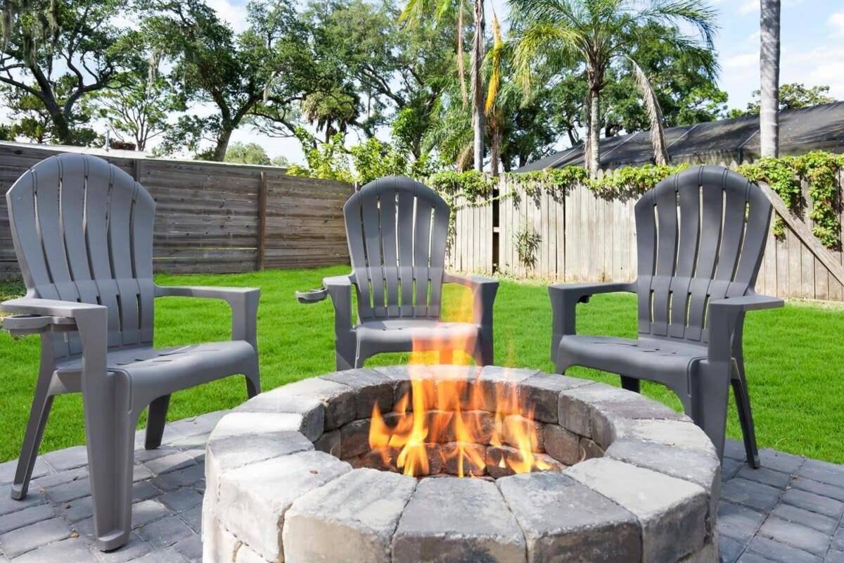 Rave Reviews For Waterway Views Comfy Beds Bring Your Boat Holiday home *