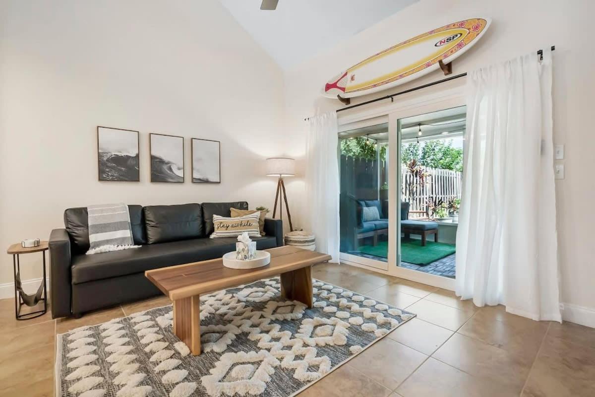 Surfs Up Minutes To Beach Dog Friendly 2 King Beds Holiday home