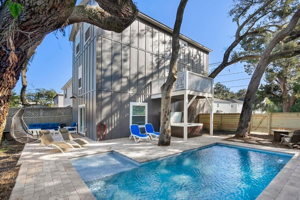Downtown St Aug By Fountain Of Youth Pool By Add Golf Cart