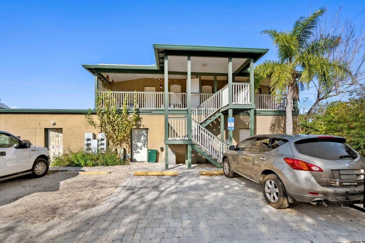 Living West Downtown St Aug Apartment