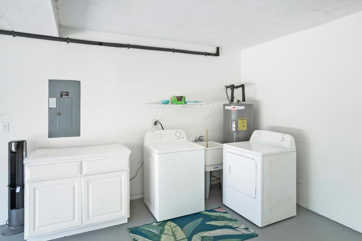 Oceanfront In The Heart Of St Aug Bch Dogs Ok