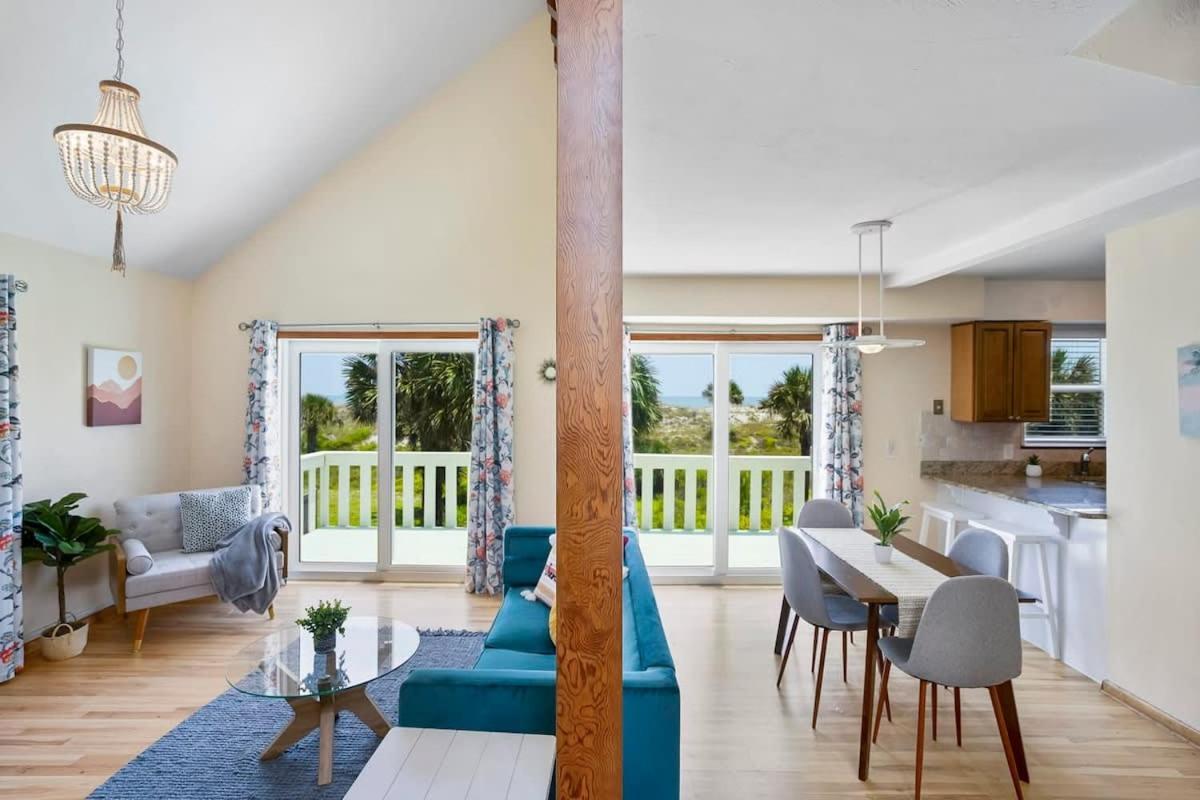 Oceanfront In The Heart Of St Aug Bch Dogs Ok *