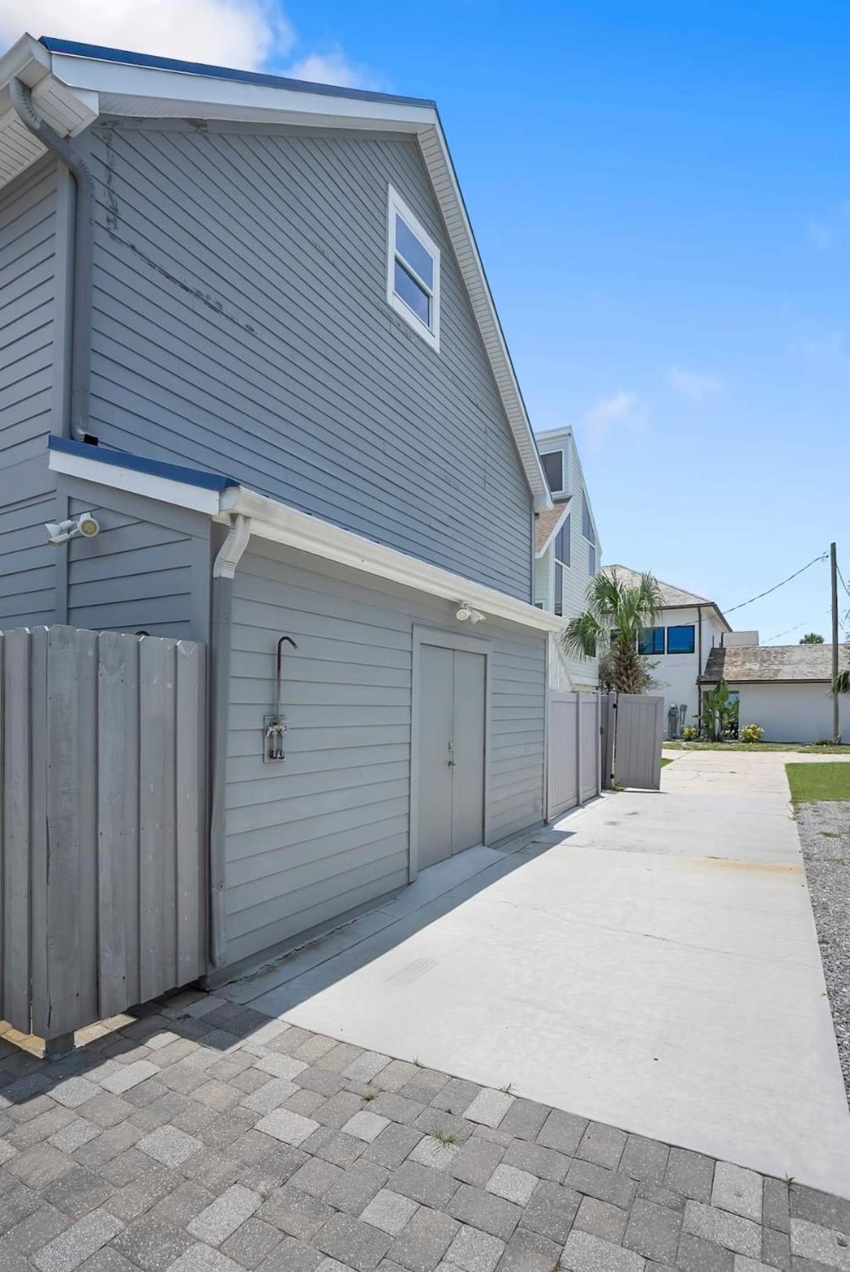 Oceanfront In The Heart Of St Aug Bch Dogs Ok St. Augustine