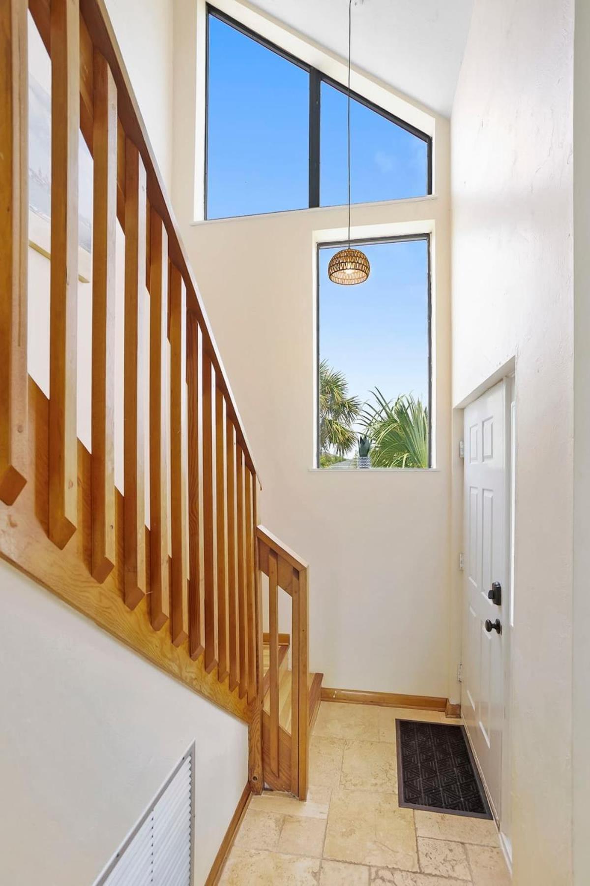 Oceanfront In The Heart Of St Aug Bch Dogs Ok Holiday home