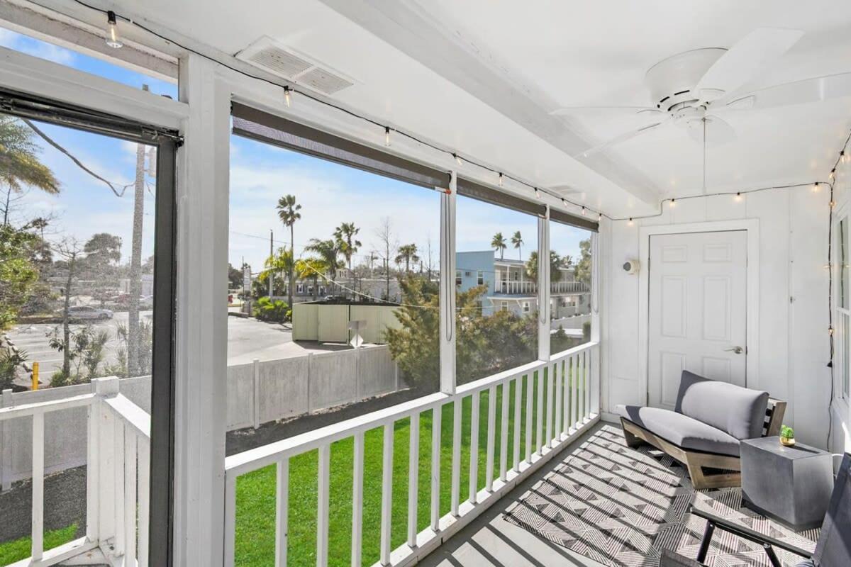 Dog Friendly Moon And Stars Walk To Dt Patio Holiday home
