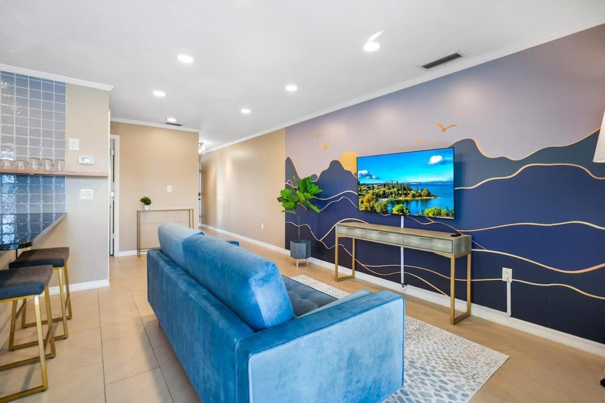 Dog Friendly Moon And Stars Walk To Dt Patio Holiday home *