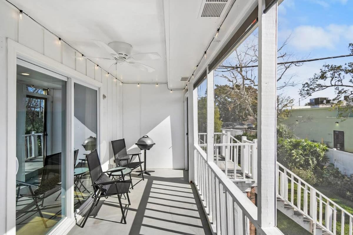 Dog Friendly Moon And Stars Walk To Dt Patio Holiday home *