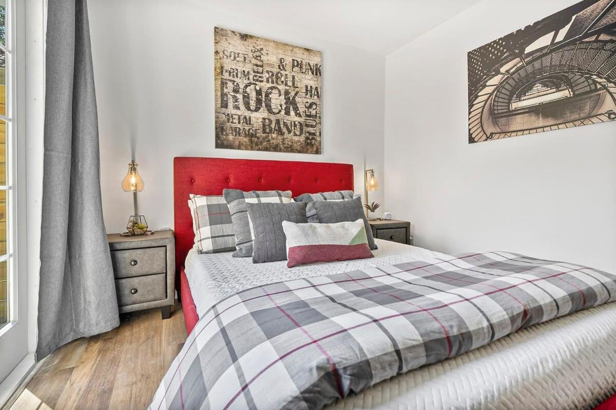Hidden Lighthouse Renovated 2 Beds Dogs Ok *
