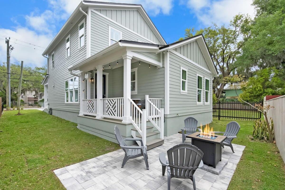 Steps To Ice Plant In Historic St Aug Upscale *