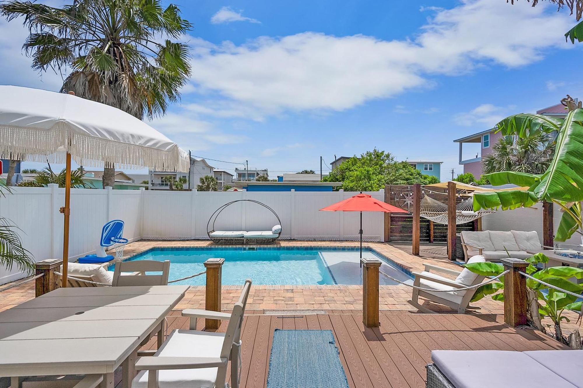 Holiday home Mariners Steps To Sparkling Pool St. Augustine