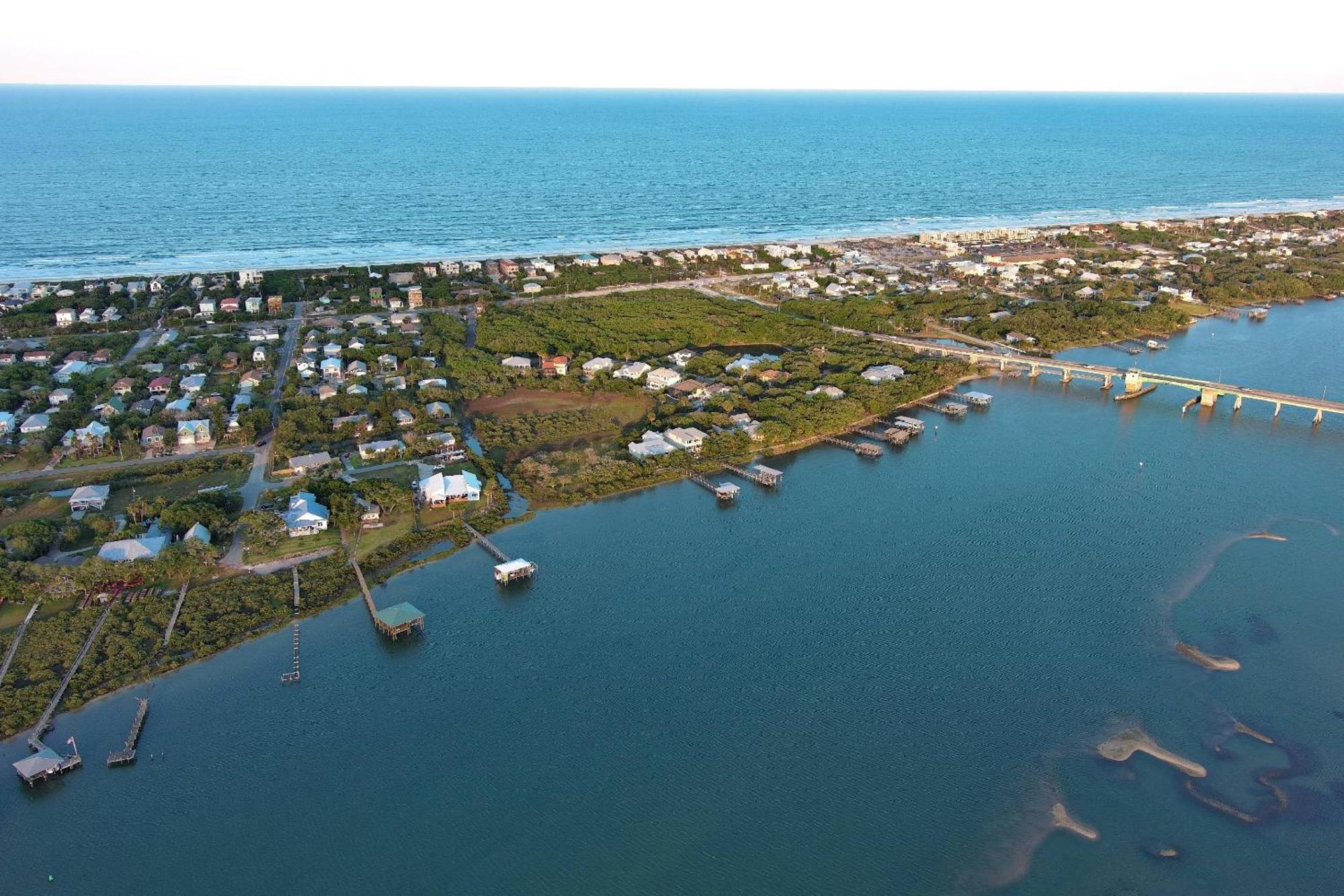 Holiday home Anchors Away River House *