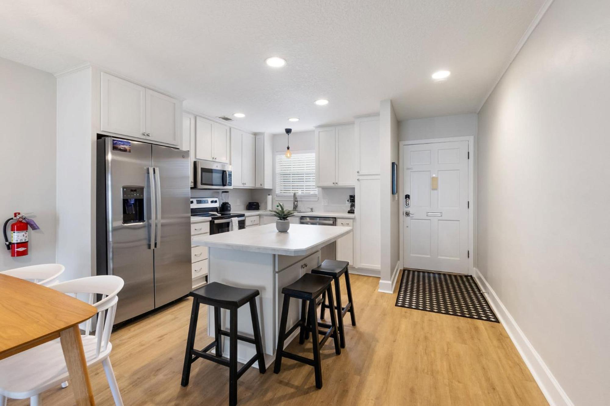 Holiday home Island - Walk To Downtown!