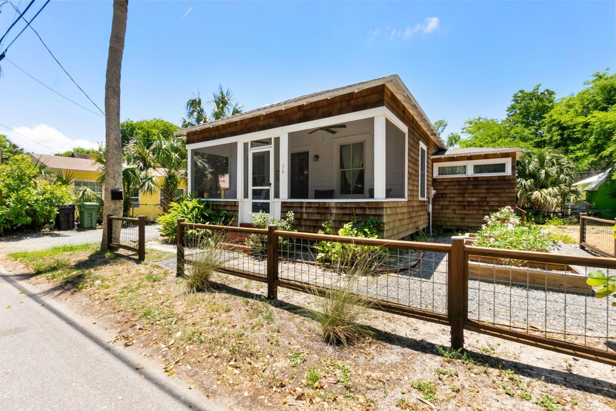 Cape Keepers - Lighthouse Park Holiday home