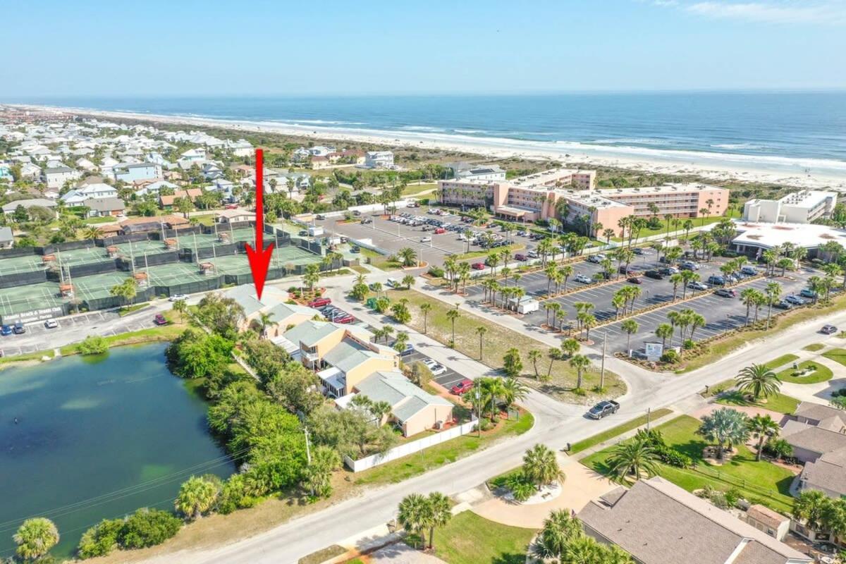 Holiday home Island Oasis - 3br 2ba - Steps To The Ocean!