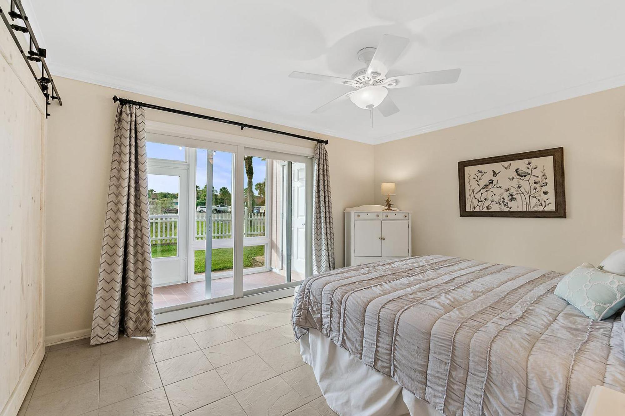 Holiday home Island Oasis - 3br 2ba - Steps To The Ocean! *