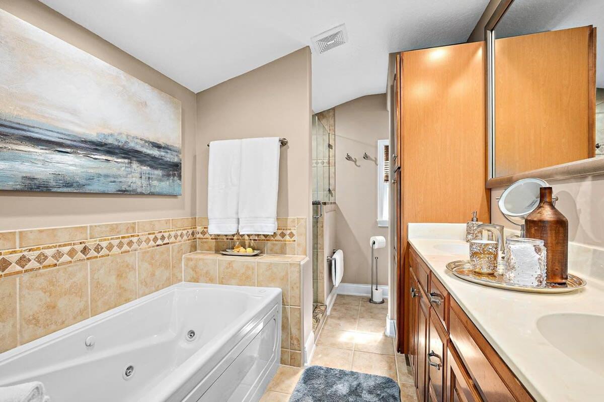 Casa Desoto - Luxury Downtown Oasis