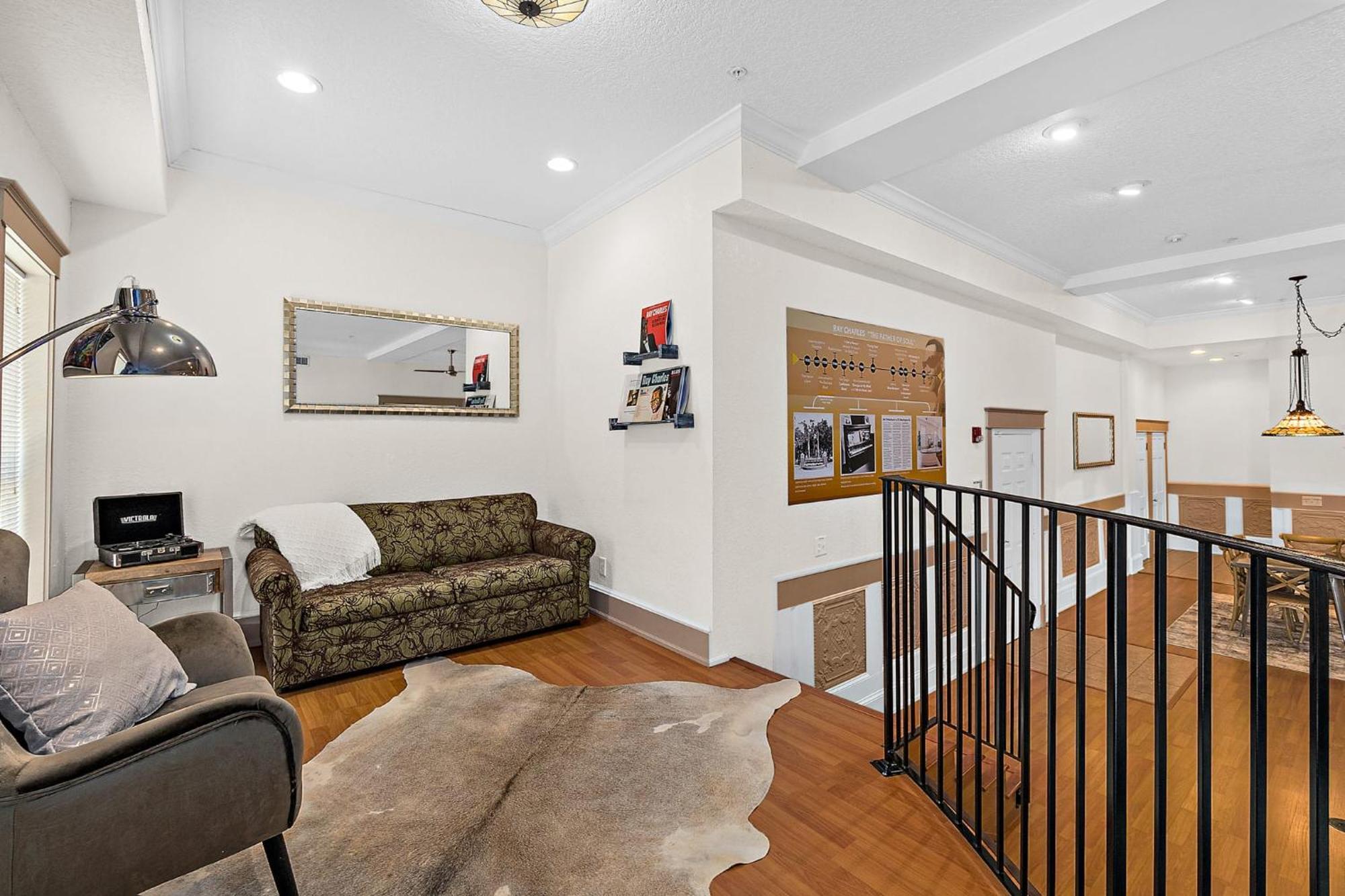 The Ray - 2nd Floor Historic Condo- Minutes Walk To Downtown