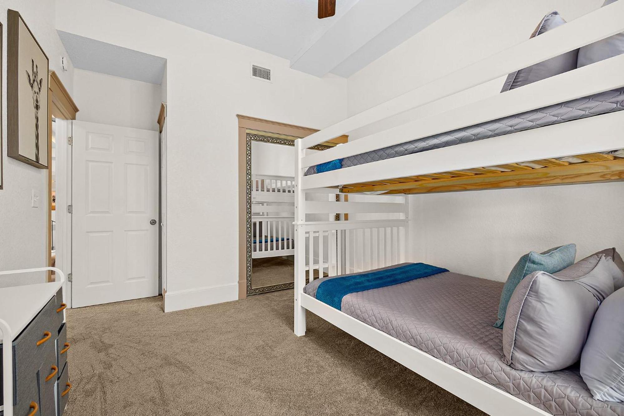 The Ray - 2nd Floor Historic Condo- Minutes Walk To Downtown Holiday home St. Augustine