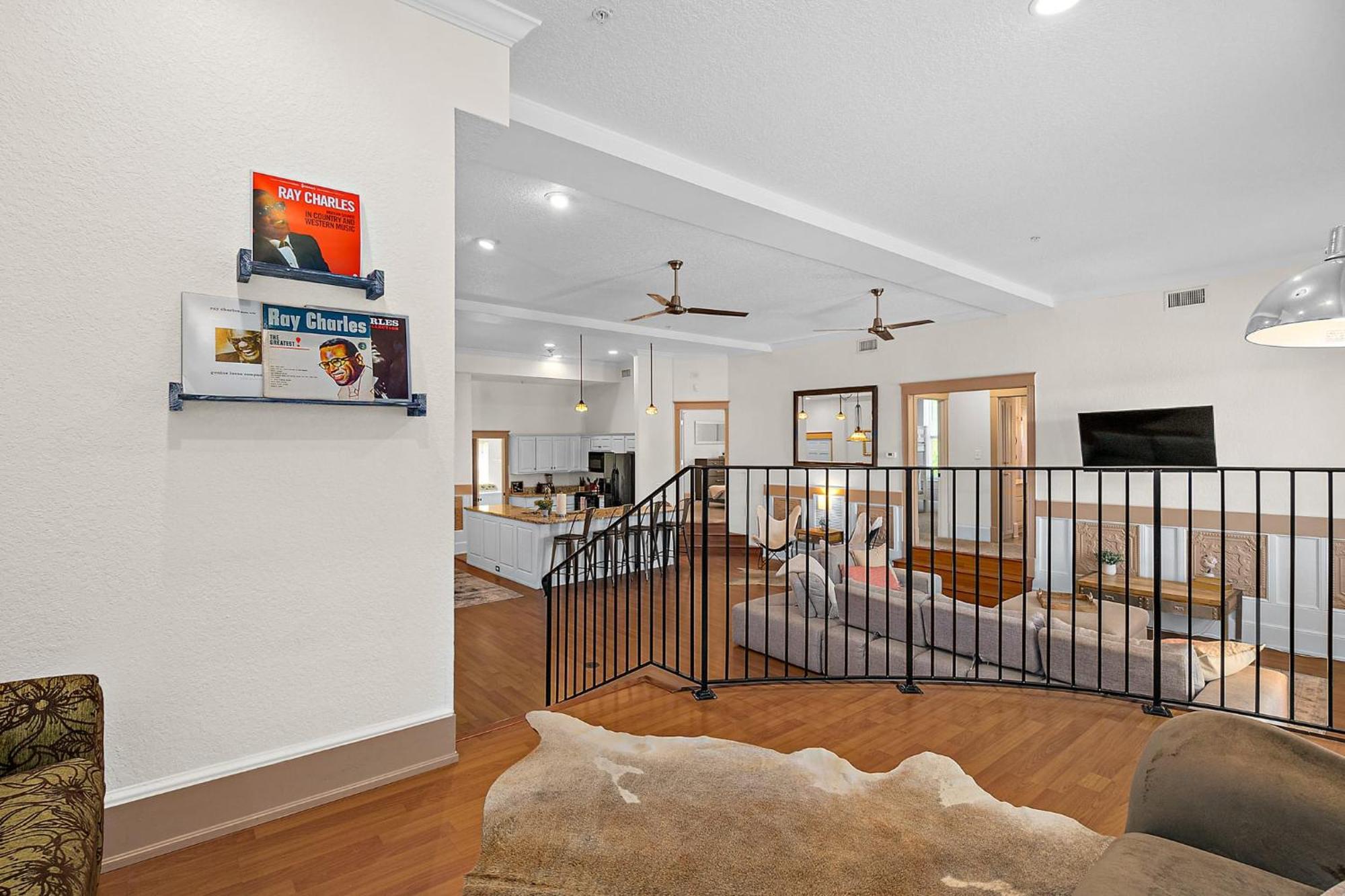 The Ray - 2nd Floor Historic Condo- Minutes Walk To Downtown