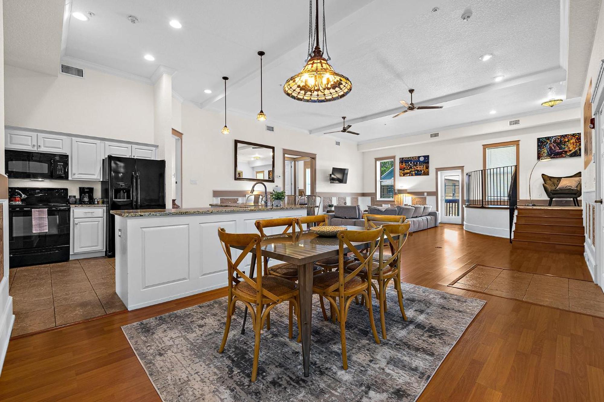 The Ray - 2nd Floor Historic Condo- Minutes Walk To Downtown Holiday home St. Augustine