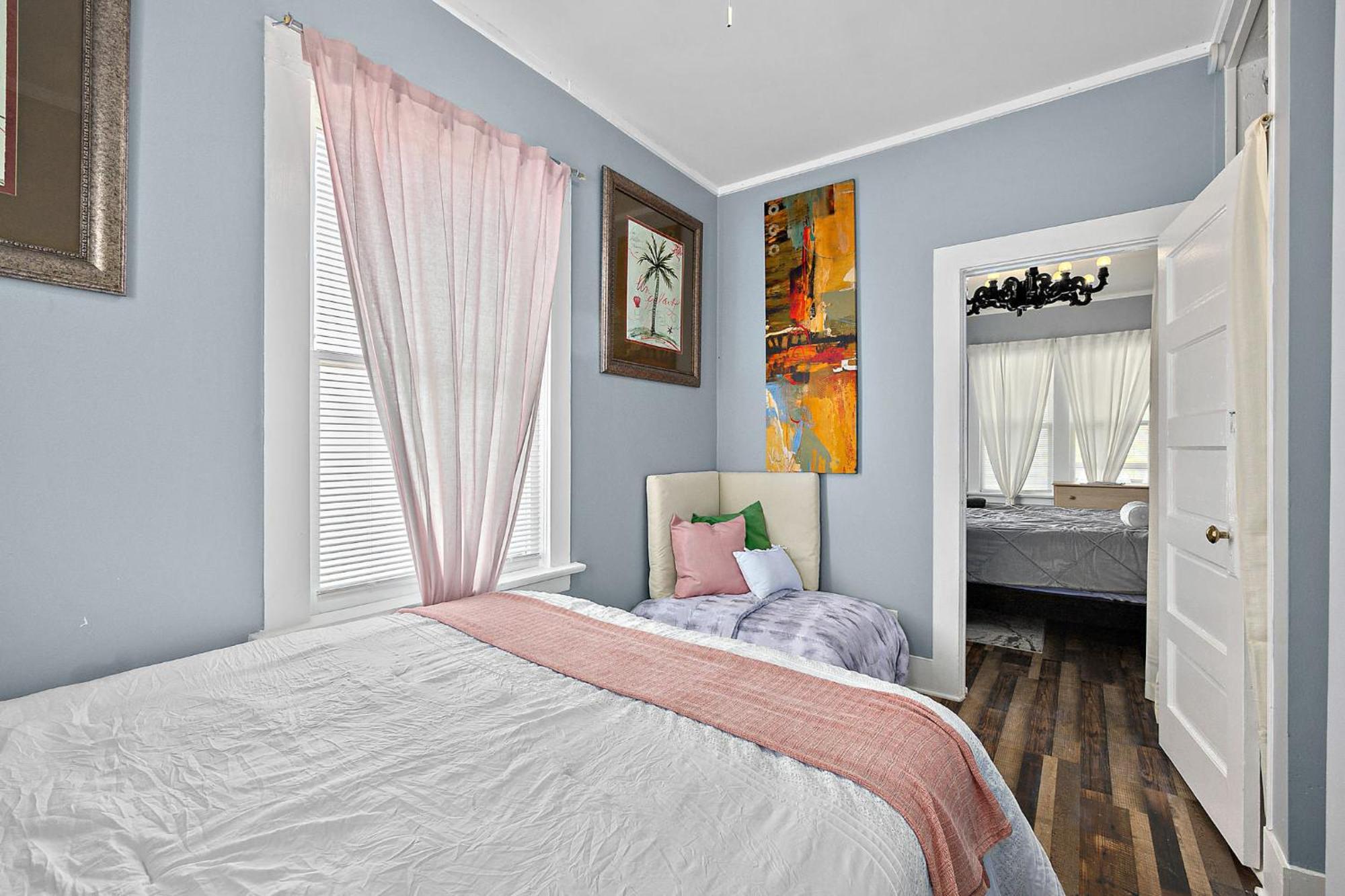 Casa Bella- Chic, Retro Apt- Steps To Historic District! Saint Augustine