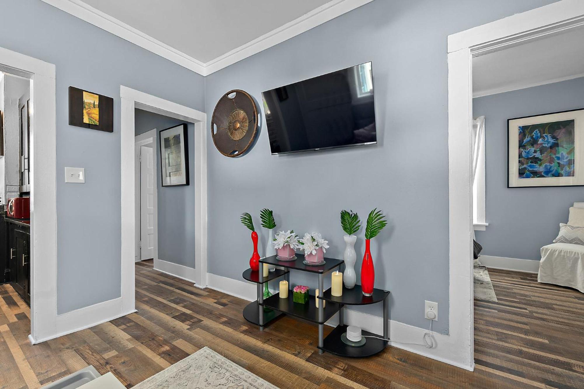 Casa Bella- Chic, Retro Apt- Steps To Historic District! Apartamento