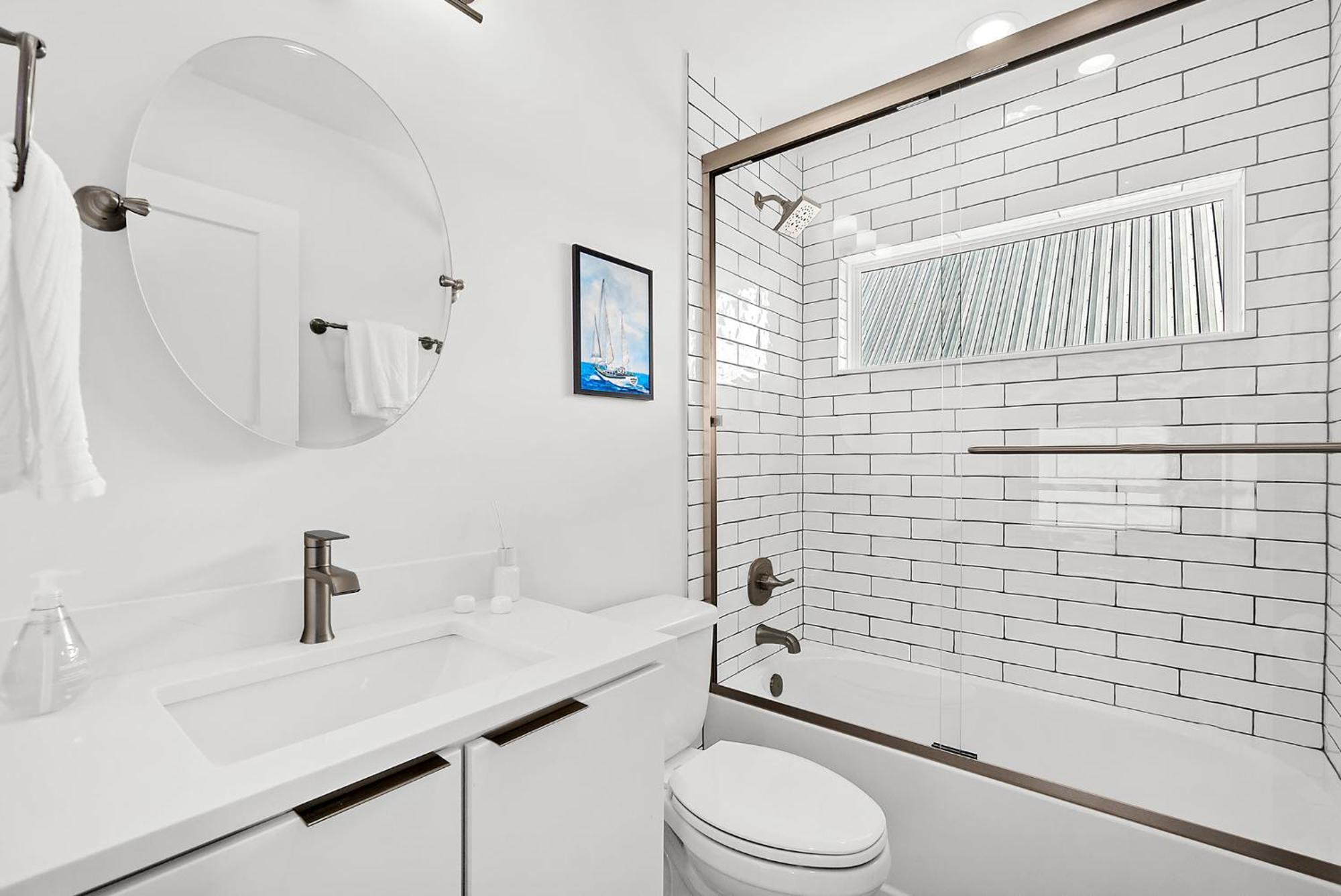 200 Riberia - Downtown Waterfront Luxury
