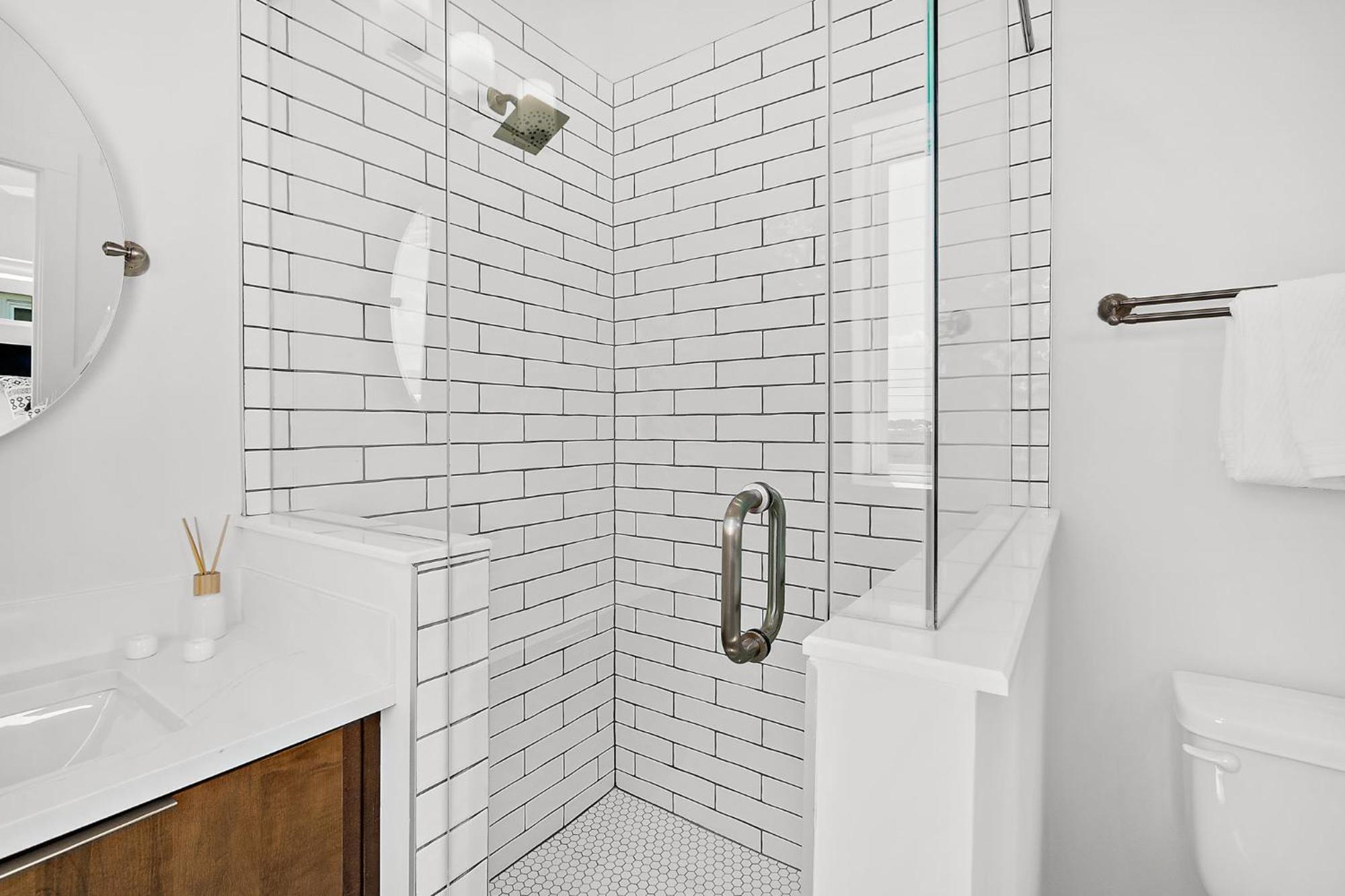 200 Riberia - Downtown Waterfront Luxury *