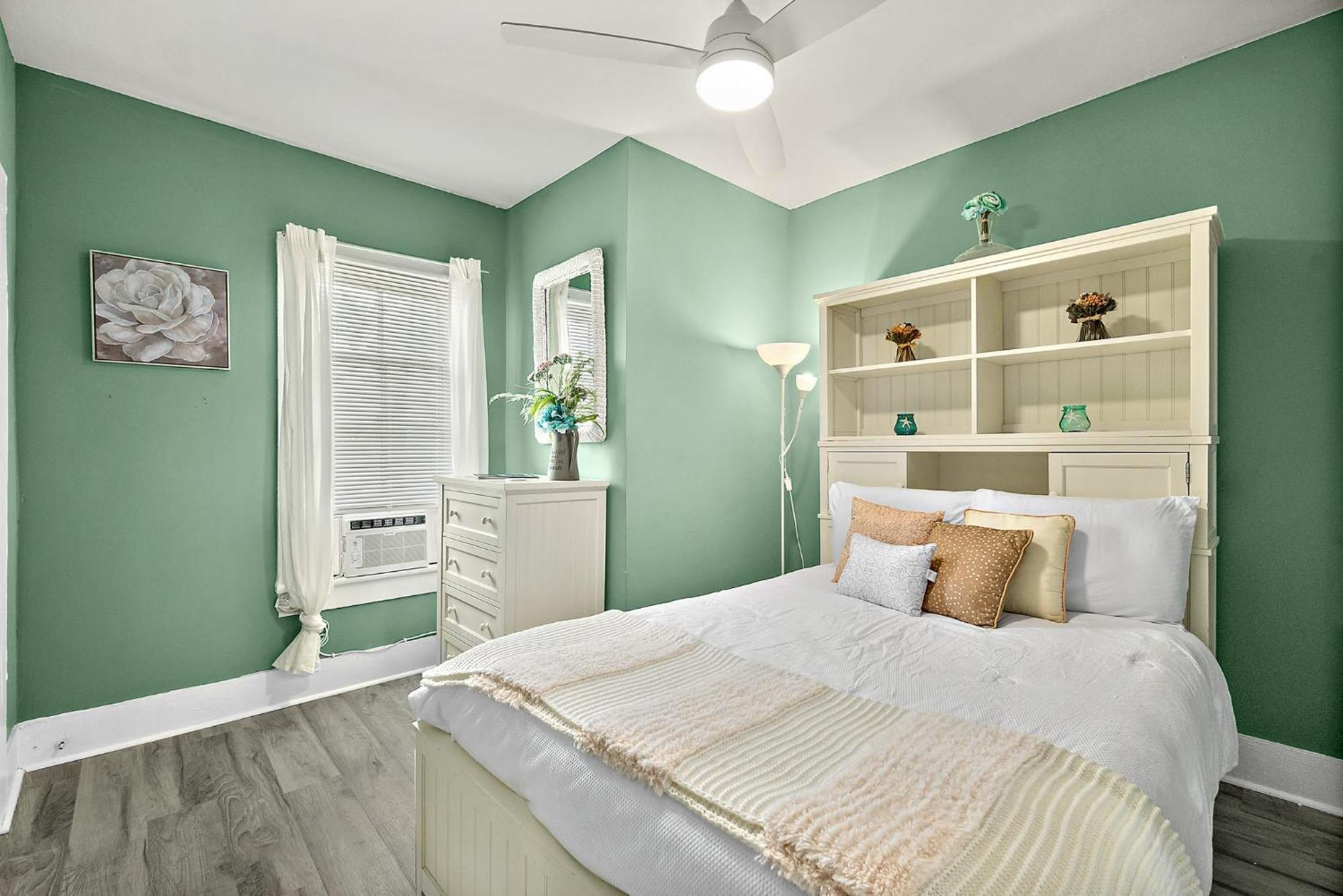 Casa Maria 3- Historic Charming Apt, Steps To Everything Downtown! *