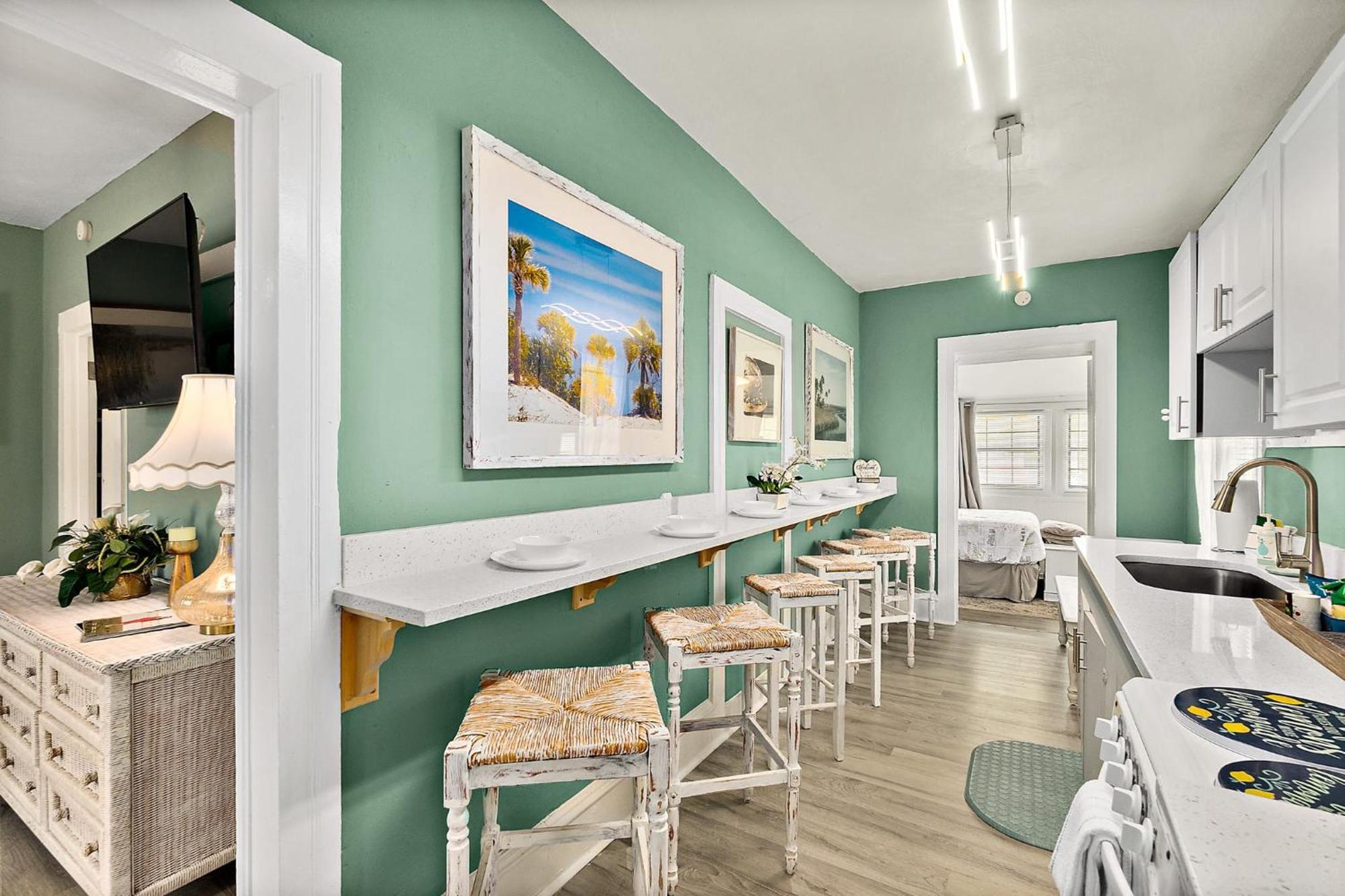 Casa Maria 3- Historic Charming Apt, Steps To Everything Downtown! *