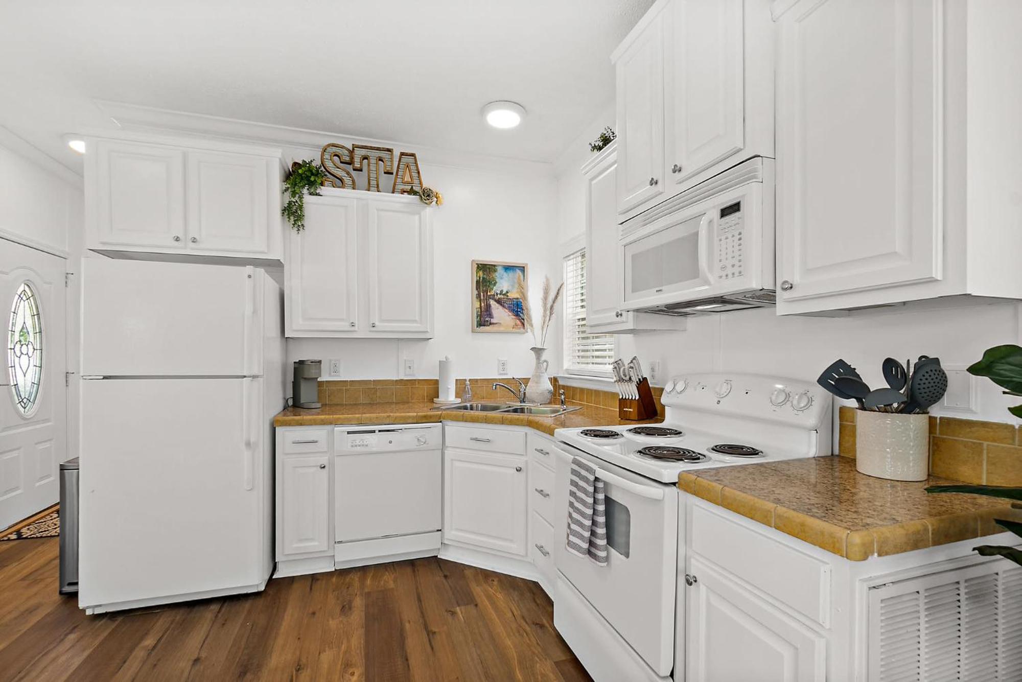 Apartment Treetop - 3 Blocks From Historic District
