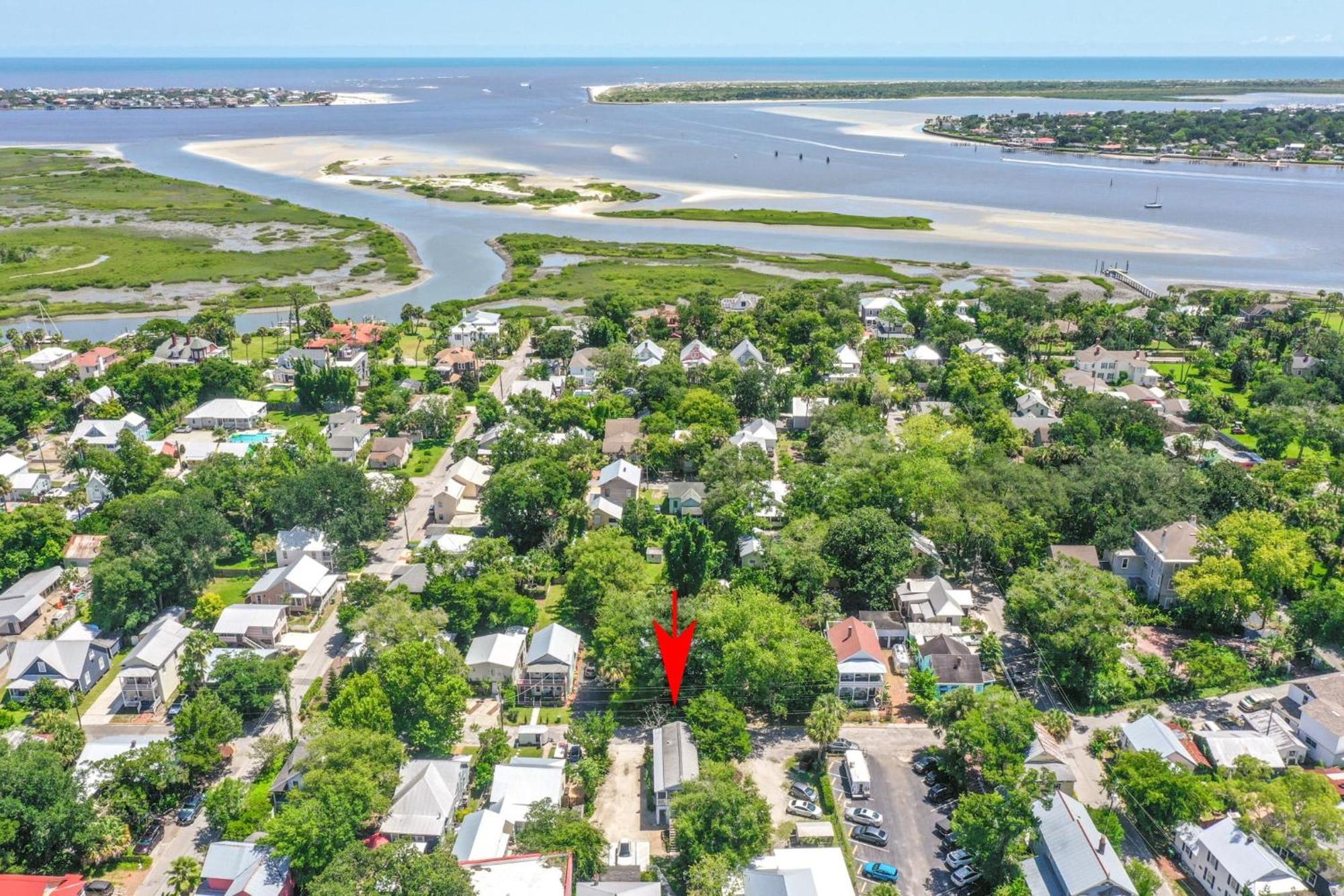 Apartment Treetop - 3 Blocks From Historic District *