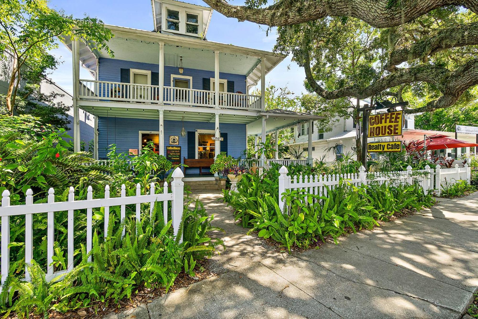 Treetop - 3 Blocks From Historic District