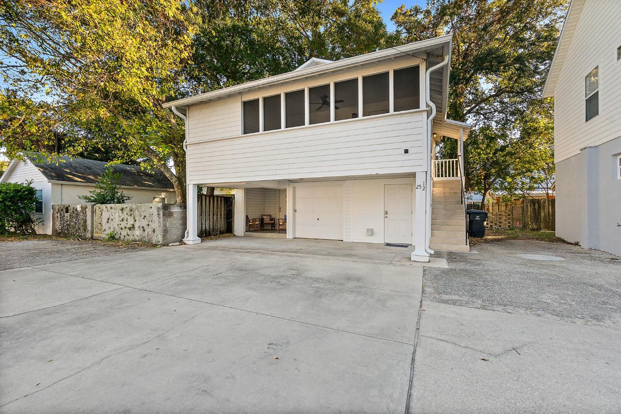 Apartment Private Uptown Flat - Walk To Nights Of Lights! *