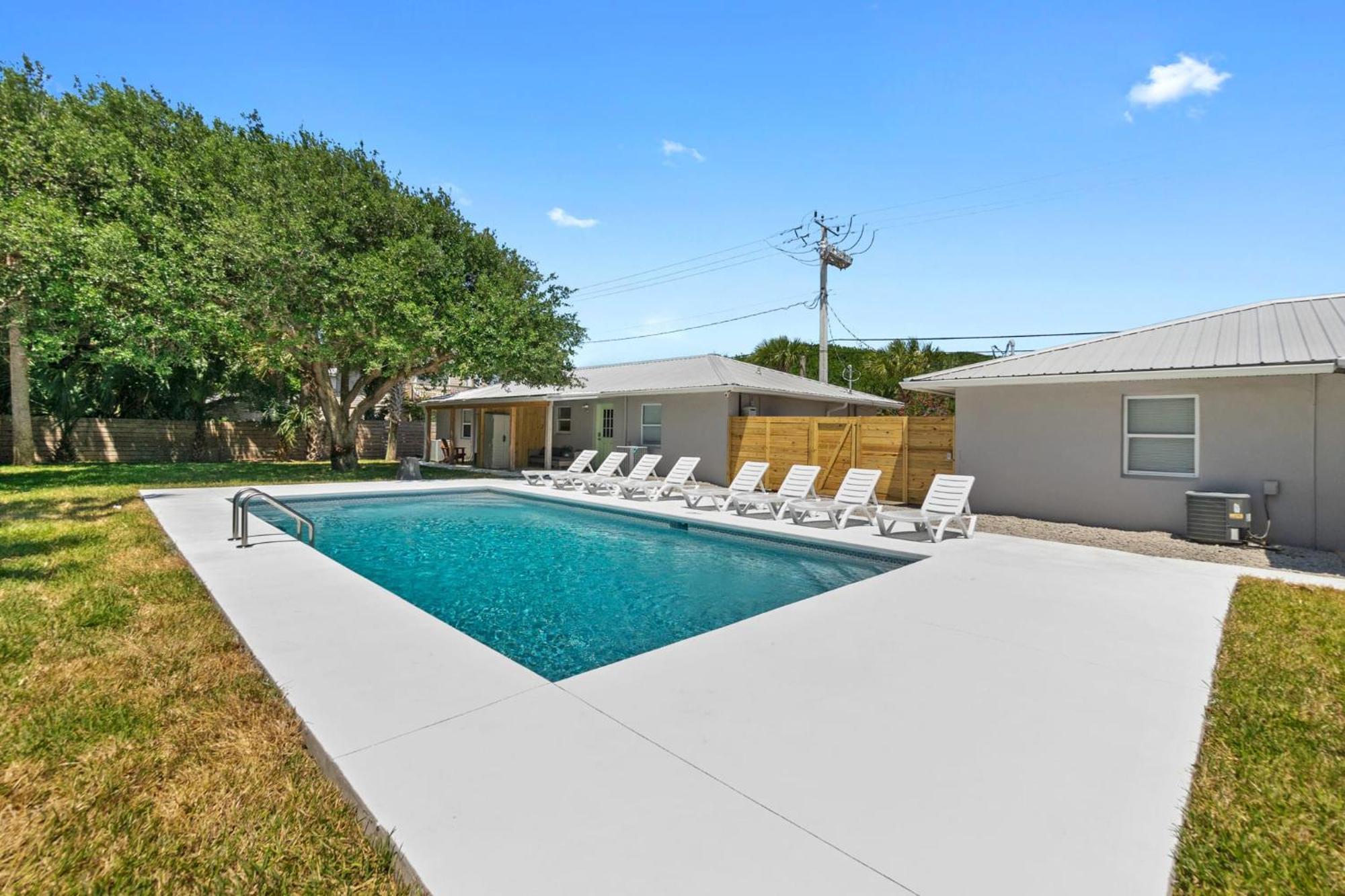 Paradise Palms - Flamingo - Steps To Ocean - 10 Min To Downtown! * St. Augustine