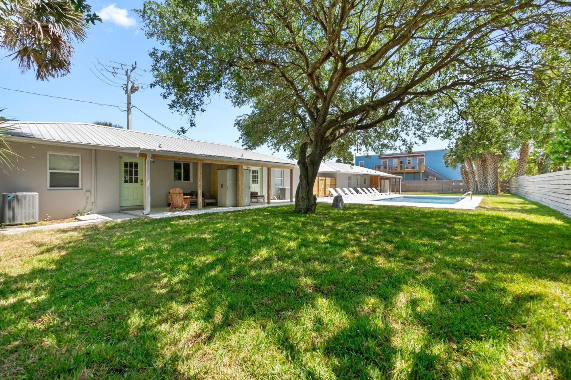 Paradise Palms - Flamingo - Steps To Ocean - 10 Min To Downtown! * St. Augustine