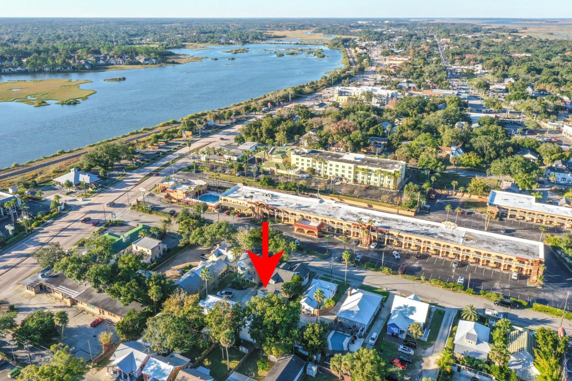 Old Mission Guest - Charming Apartment, 15 Min Walk To Downtown! Apartment