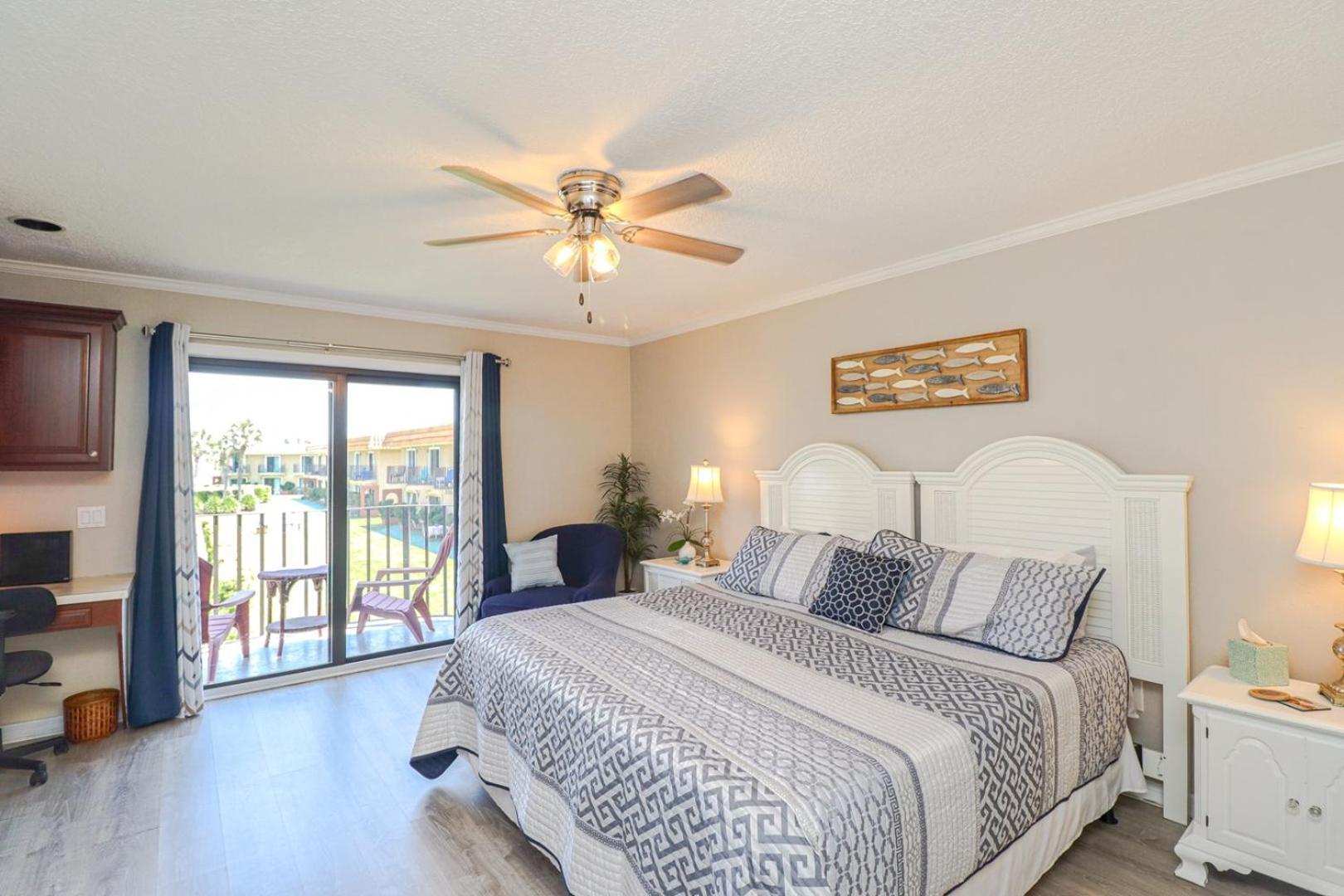 Ponce Landing 40 *