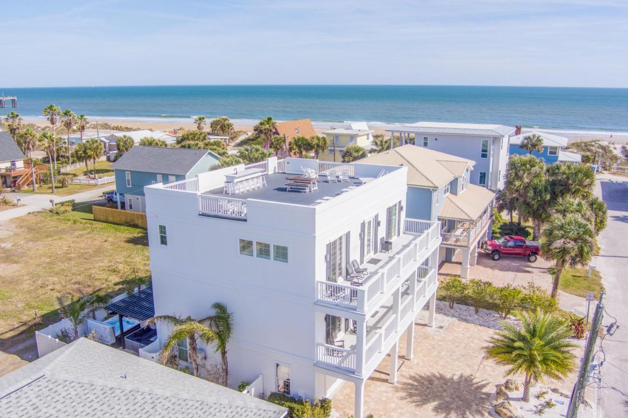 Sol Mate Roof Deck At The Private Heated Pool And Firepit Holiday home *