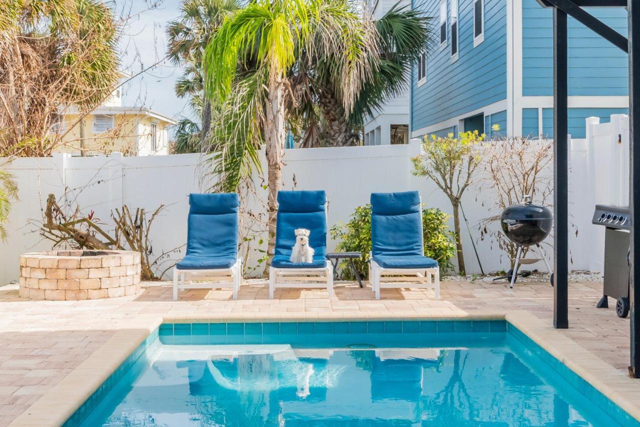 Sol Mate Roof Deck At The Private Heated Pool And Firepit Holiday home *