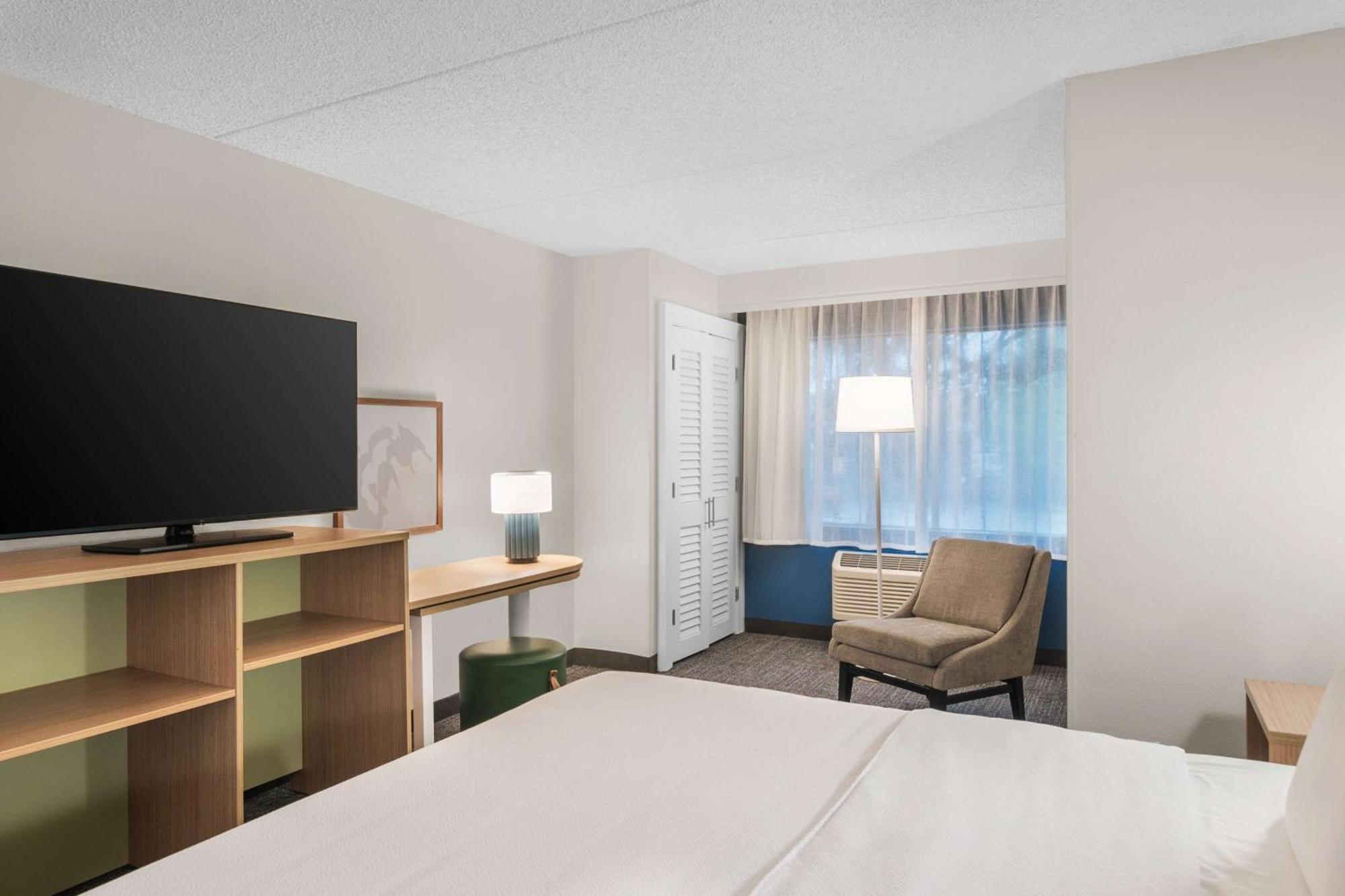 Spark By Hilton Historic District Hotel 3*