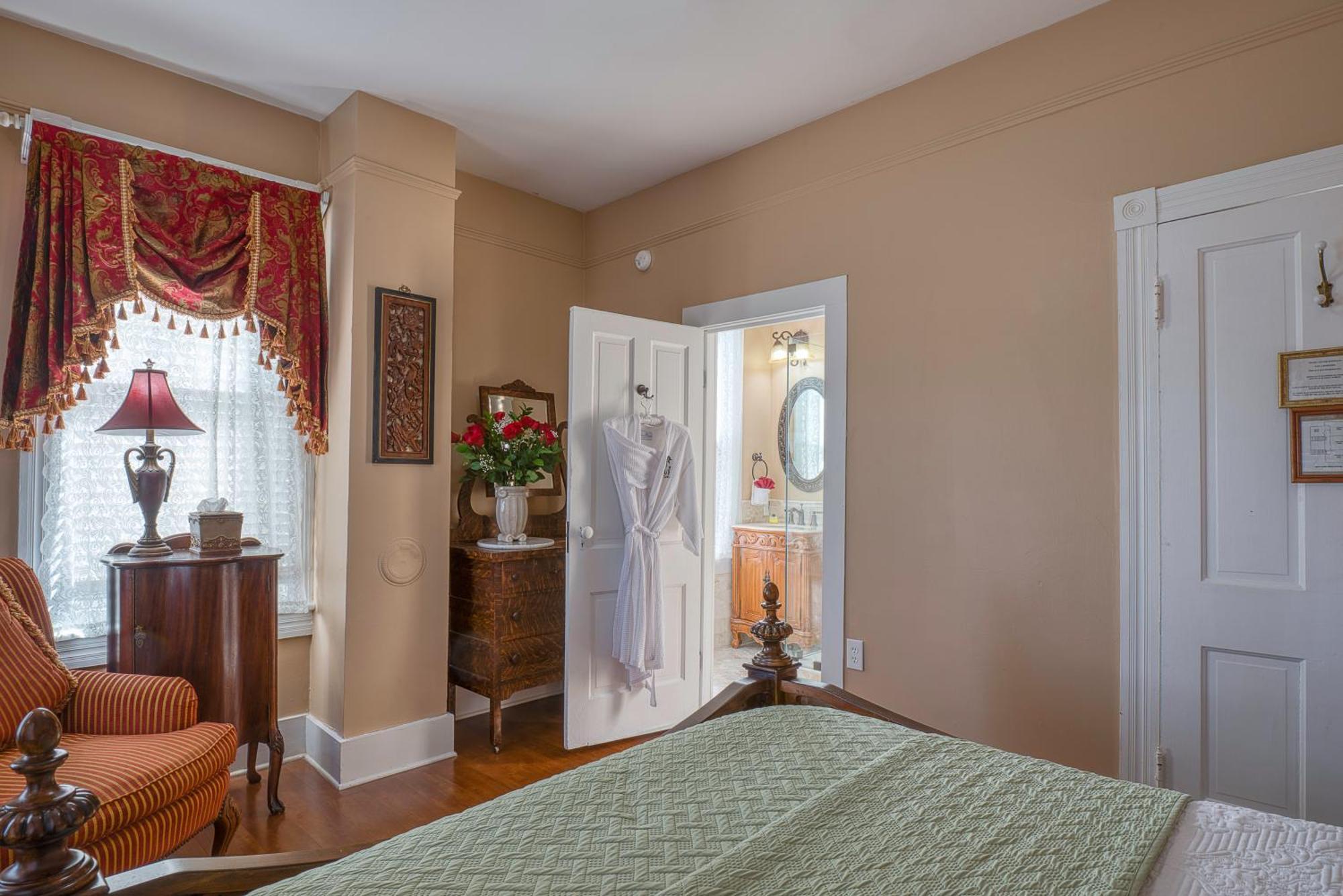 Bed & Breakfast Victorian House