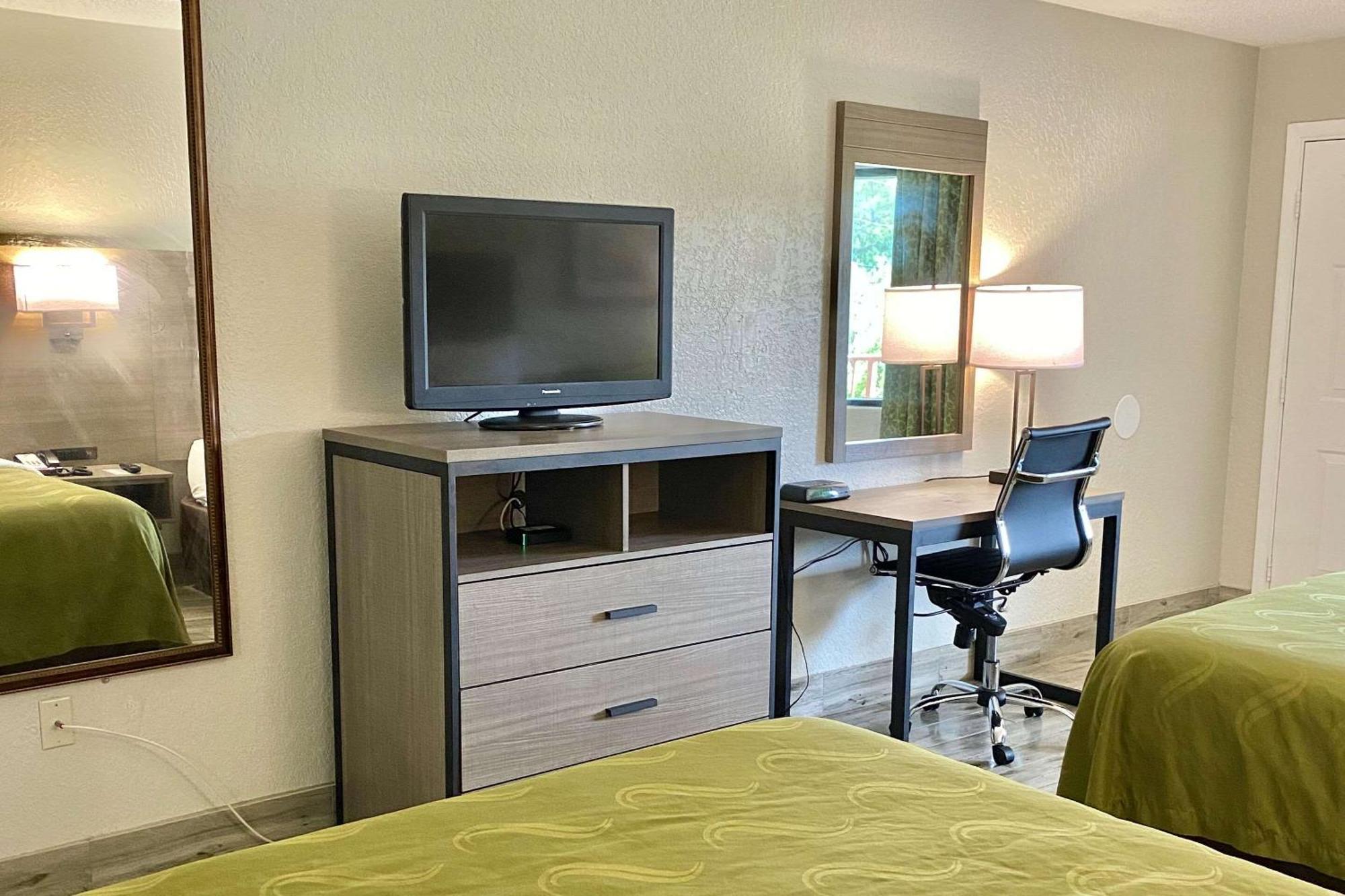Pensão Quality St Augustine Outlet Mall 3*